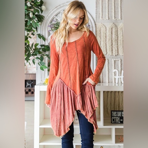 OLI & HALI Women’s MIX MEDIA SHARKBIKTE FLARE HEM TOP (Brick) - Picture 3 of 7